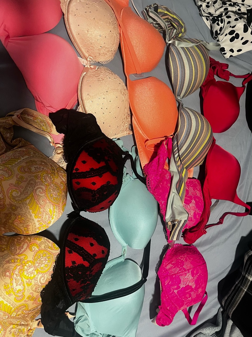 9 Gently Used - Like New Victoria’s Secret Bras - 36B - Excellent Condition